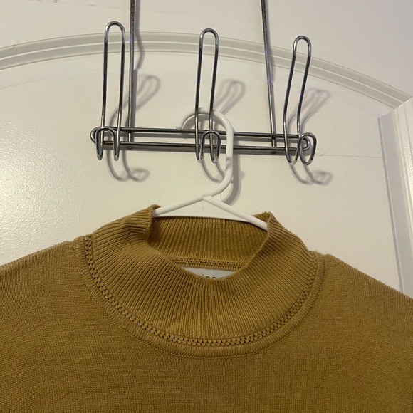🔥3/$15 SagHarbor | Tan Trutleneck Sweater - Picture 3 of 5